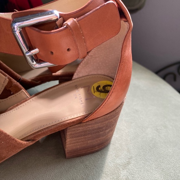 Marc Fisher Size 9 Cognac Suede Heeled Sandals - Picture 9 of 16